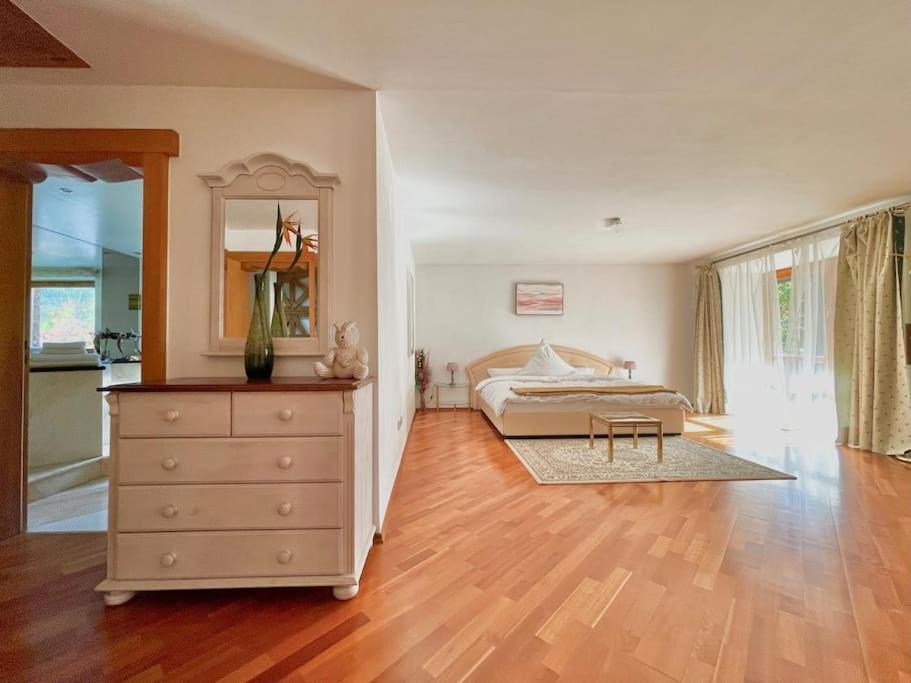 Whole Villa Munich, Alps View, Quiet And Spacious Feldkirchen-Westerham Exterior foto